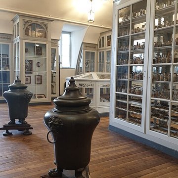 Musée national de lAncienne École de médecine navale de Rochefort