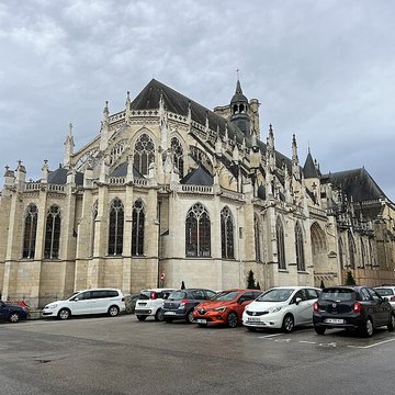 Cathédrale Saint-Cyr-et-Sainte-Julitte de Nevers