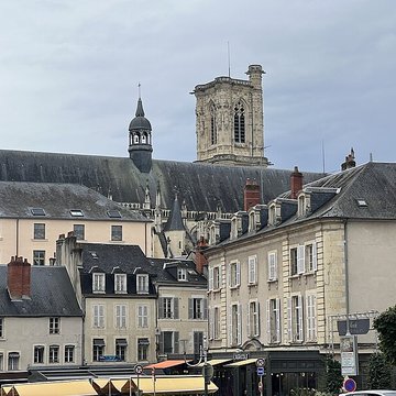Cathédrale Saint-Cyr-et-Sainte-Julitte de Nevers