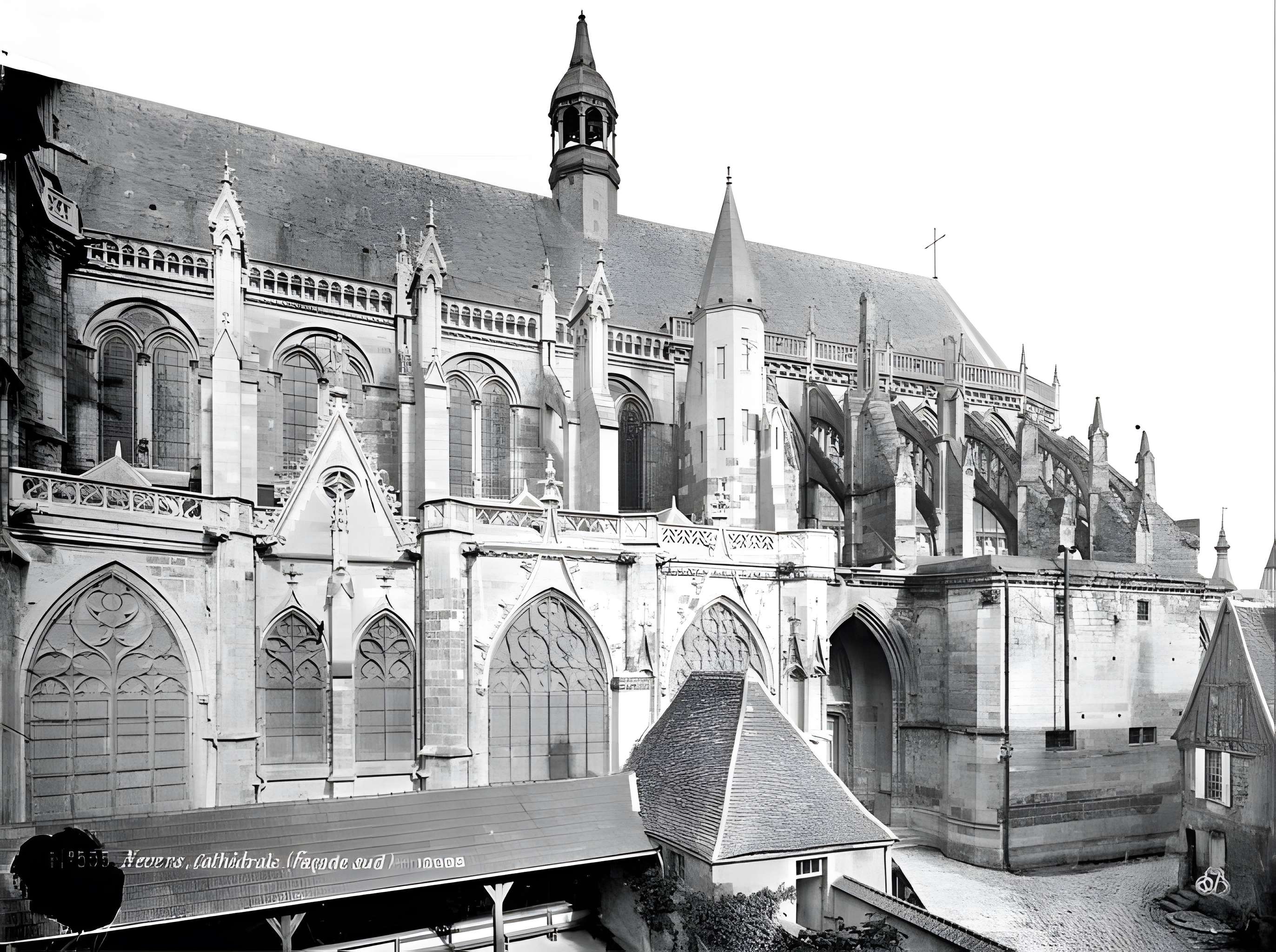 Cathédrale Saint-Cyr-et-Sainte-Julitte de Nevers