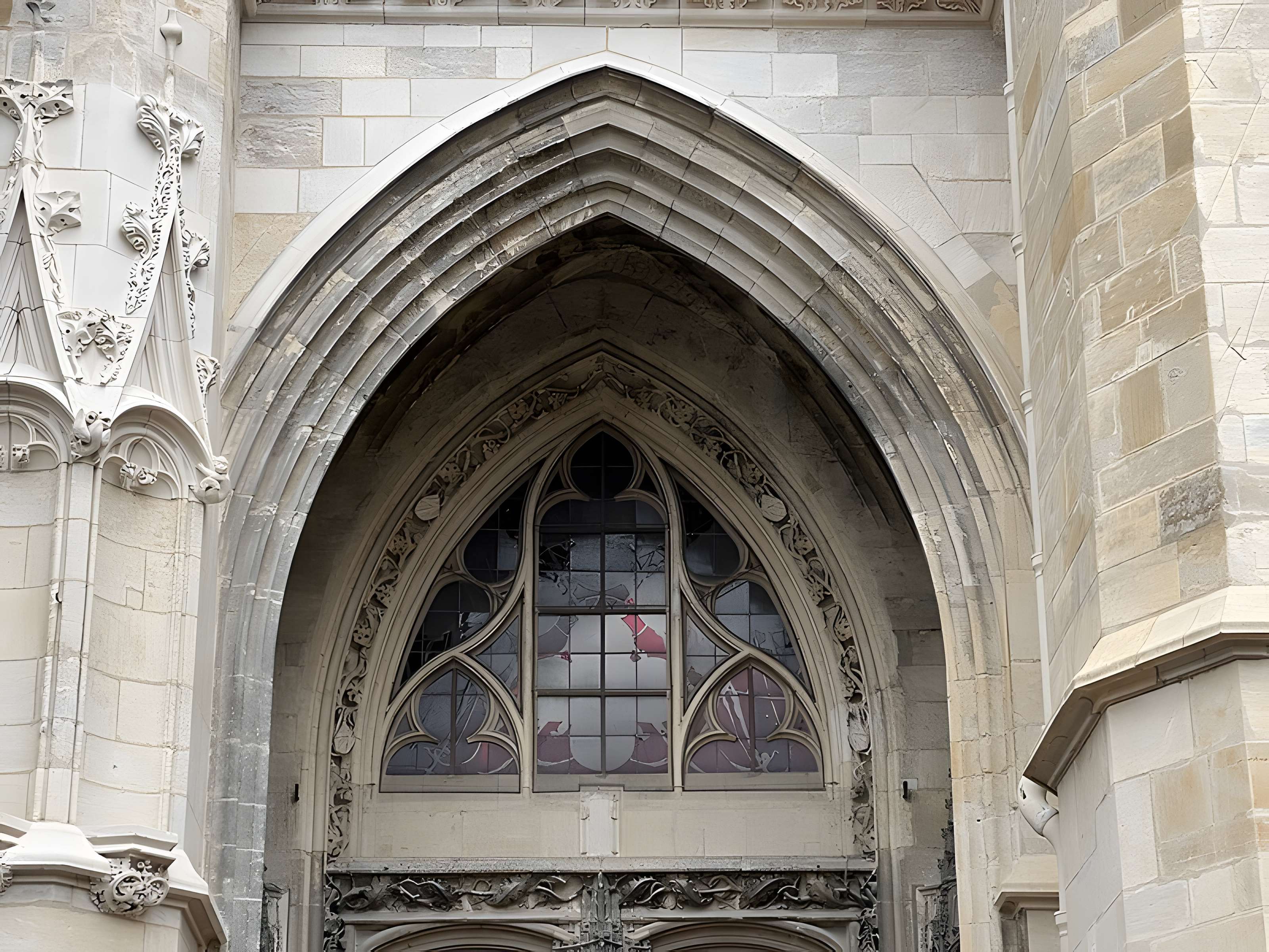 Cathédrale Saint-Cyr-et-Sainte-Julitte de Nevers