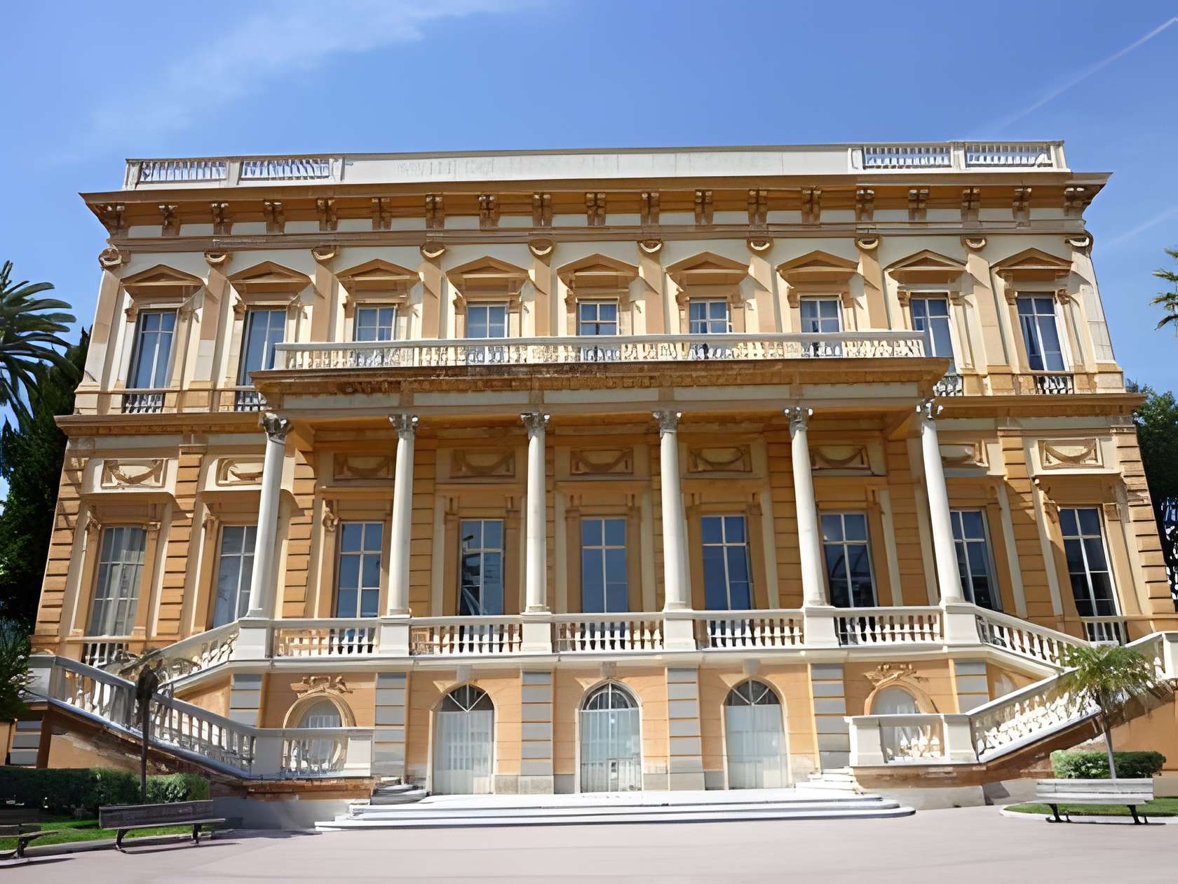 Musée des beaux-arts de Nice Façade du musée