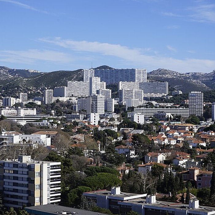 Photo de MAMO : Centre dart de la Cité Radieuse du Corbusier