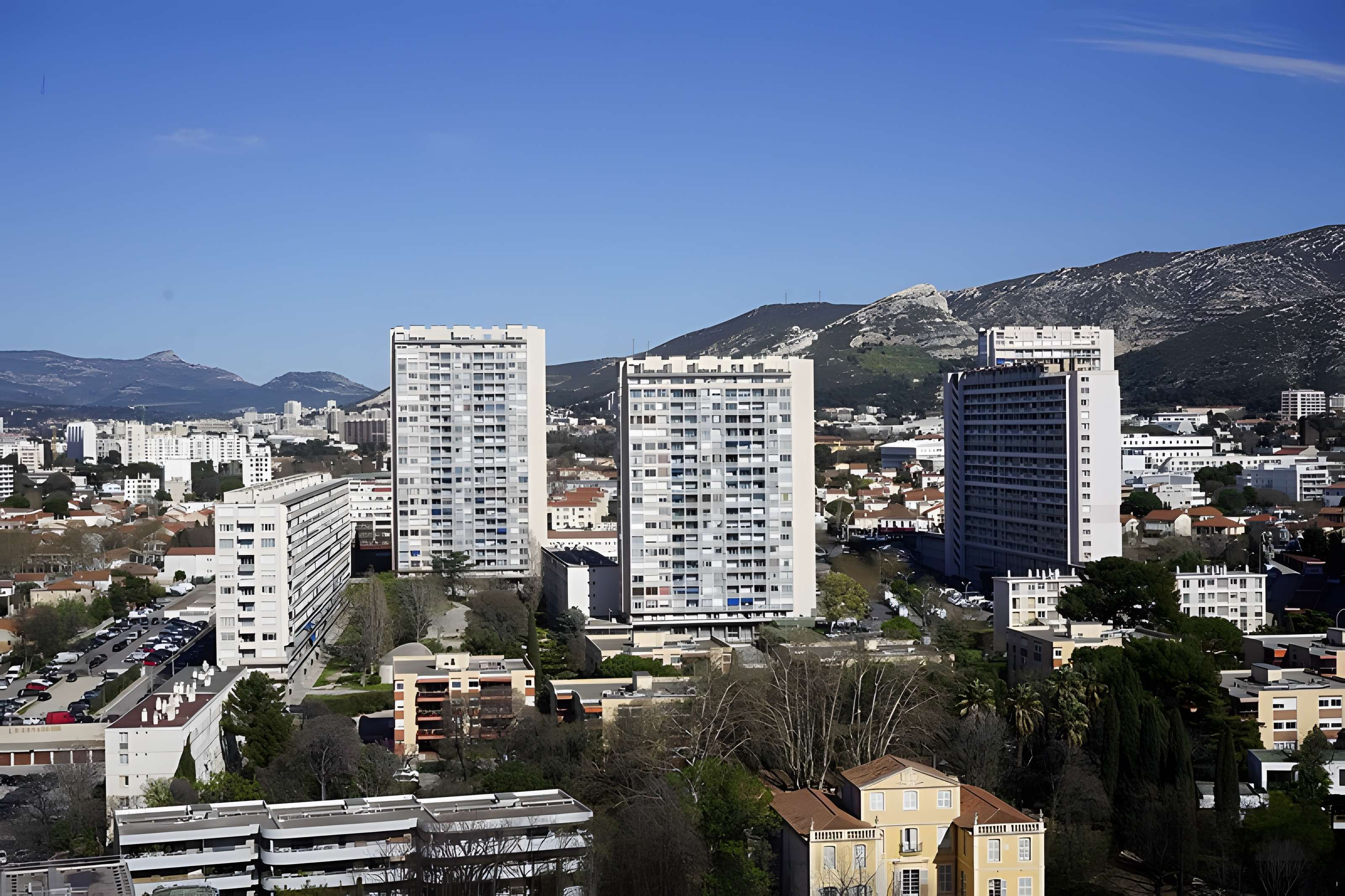 MAMO : Centre d'art de la Cité Radieuse du Corbusier