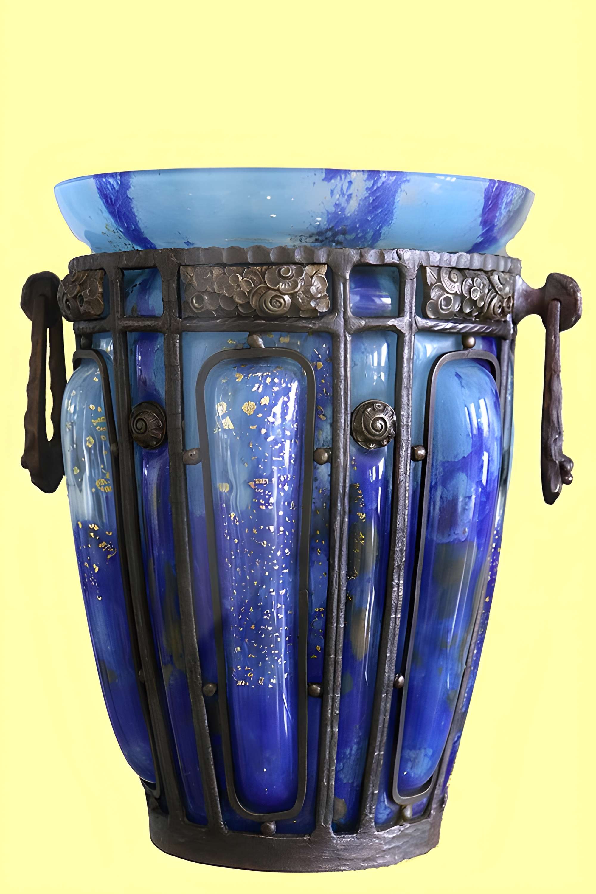 Musée des Arts décoratifs, de la Faïence et de la Mode à Marseille