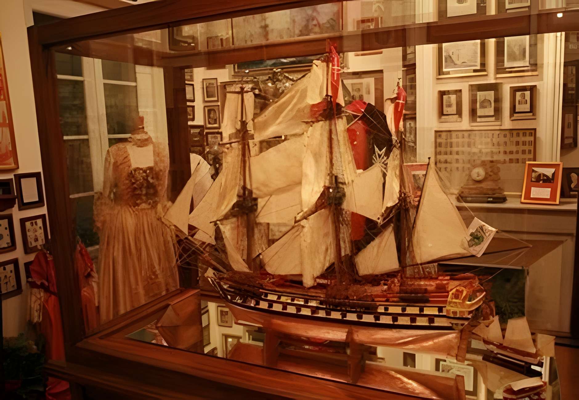 Musée Suffren et du vieux Saint Cannat intérieur du musée