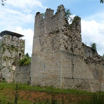 chateau de thol
