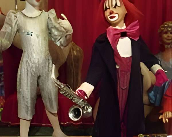 Musée de la figurine historique et du jouet ancien au Val intérieur du musée