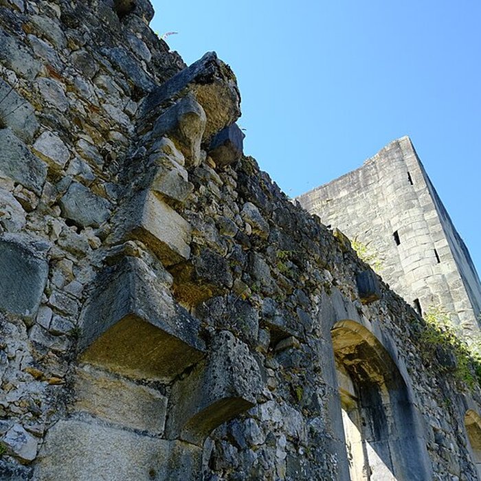 Photo de Château de Thomas de Savoie ruines