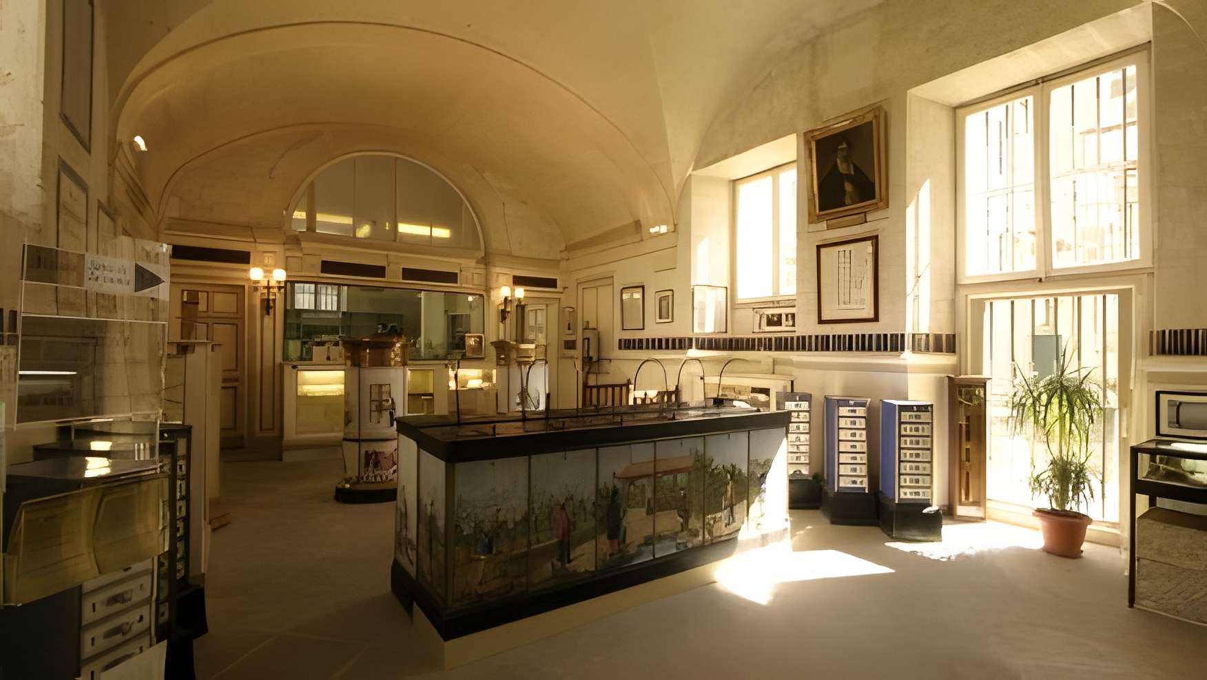 Musée du Mont de Piété à Avignon intérieur du musée