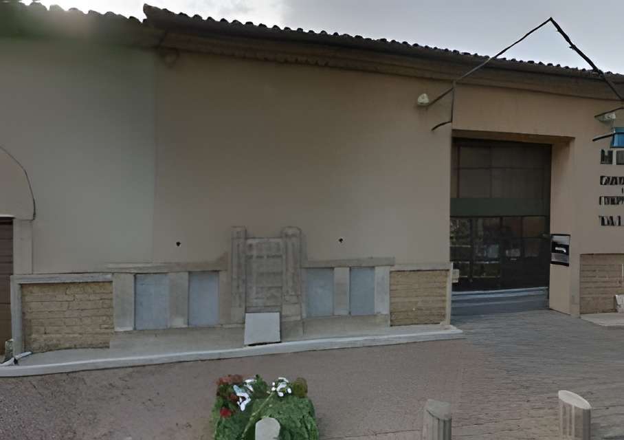 Musée du cartonnage à Valréas extérieur du musée