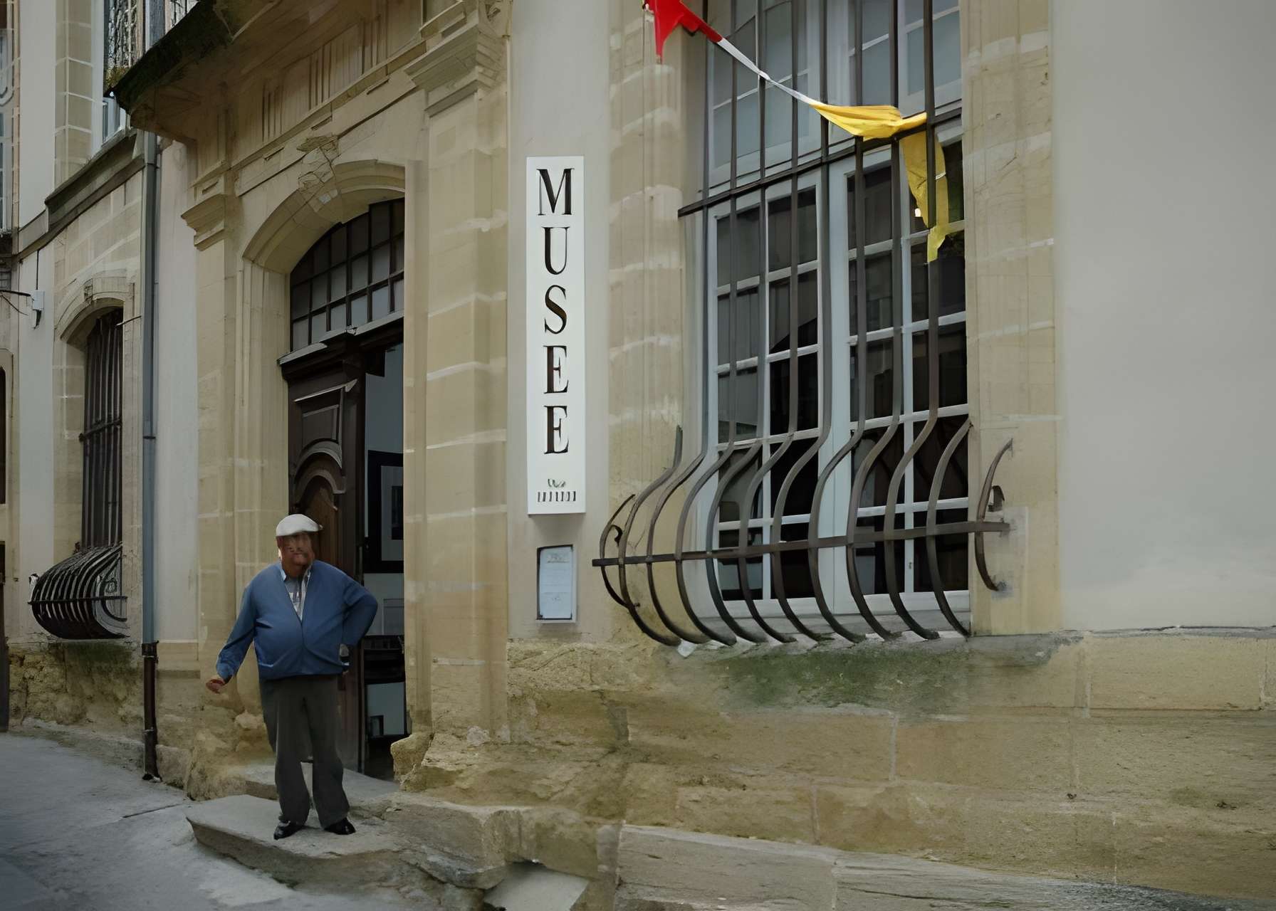 Musée Marc Deydier à Cucuron entrée du musée