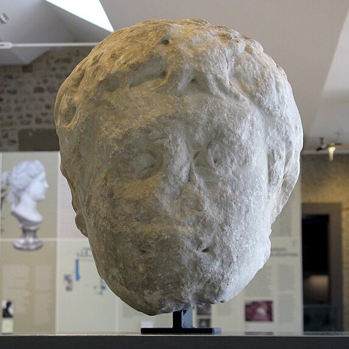 Photo de Musée dart et darchéologie de Valence