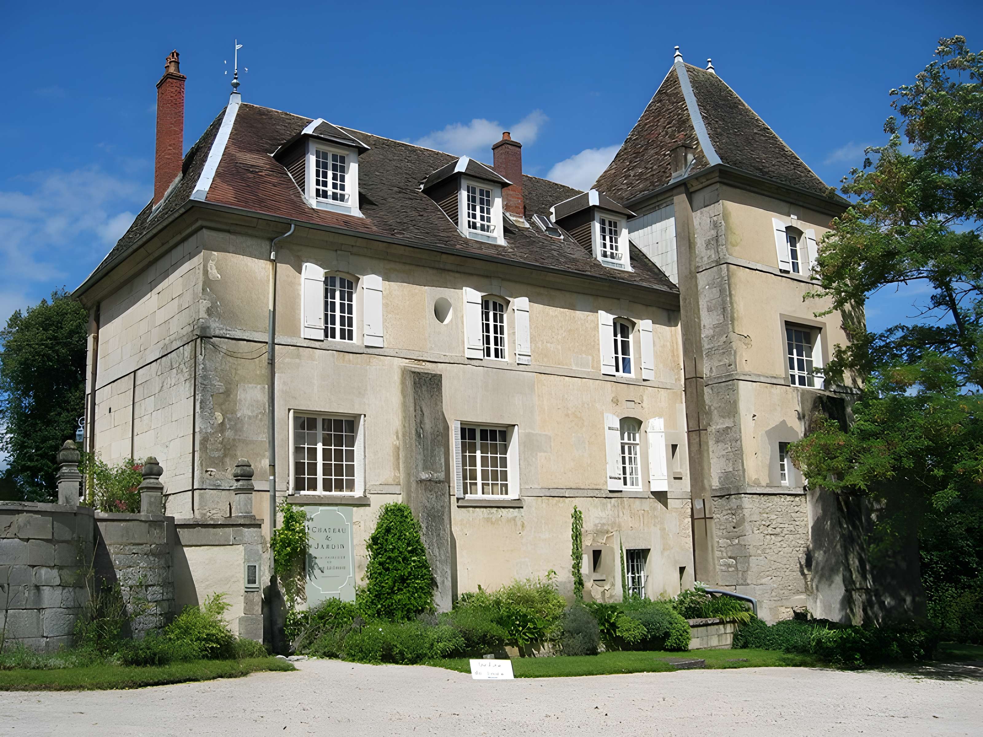 Château de Vaire-le-Grand