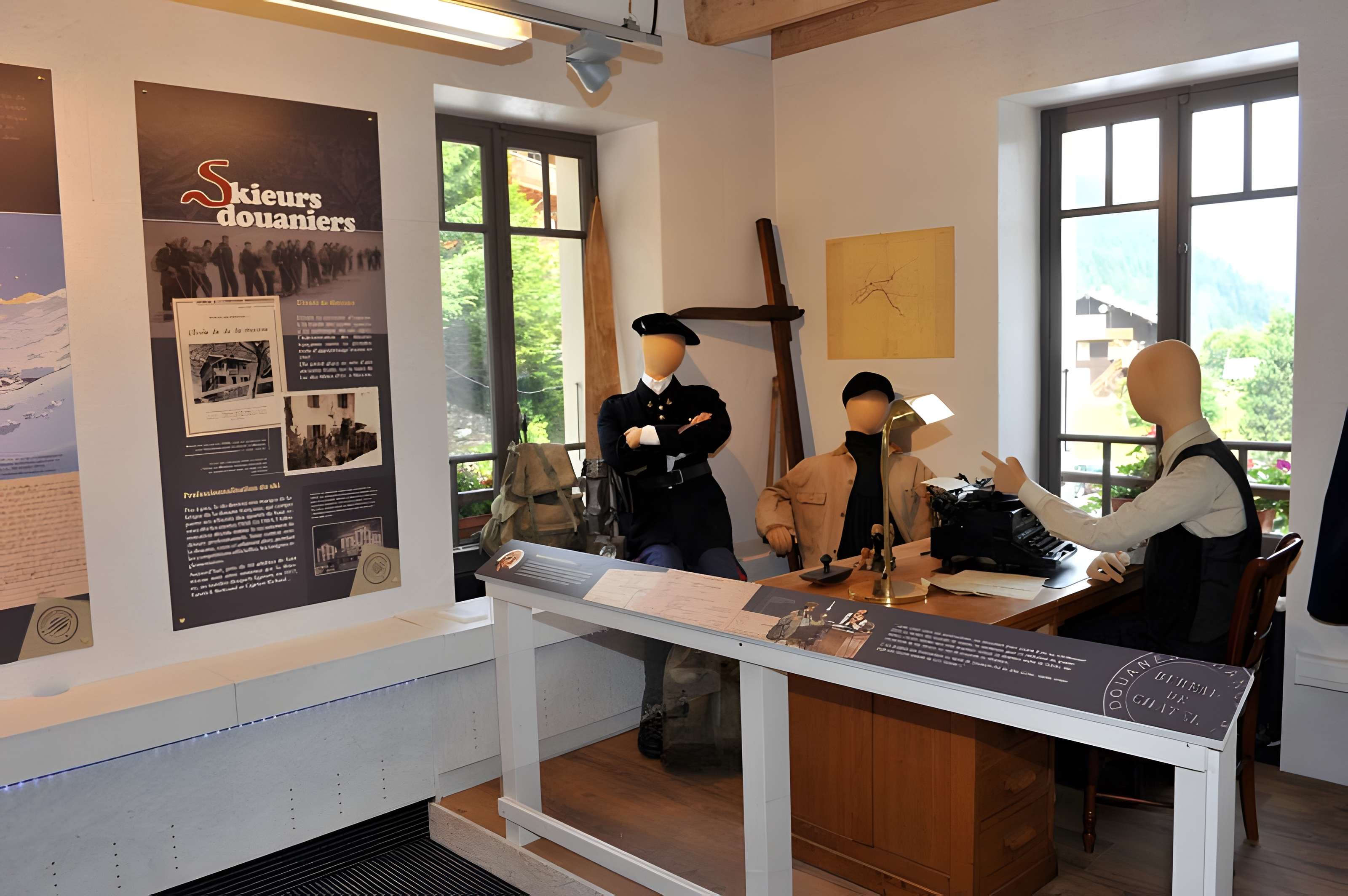 La Vieille Douane Centre d'interprétation de la Contrebande à Châtel intérieur du musée