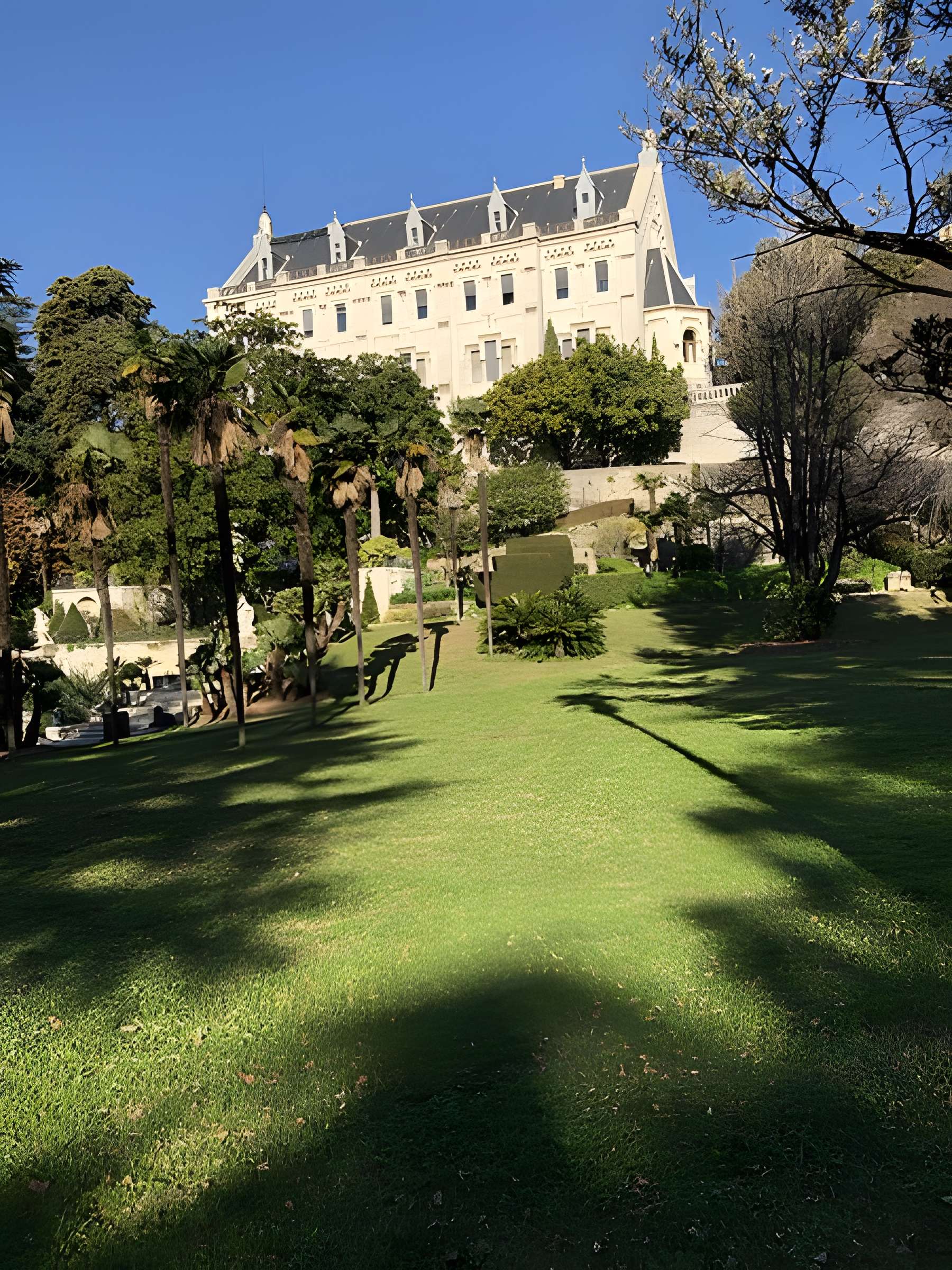 Châteaux de Valrose, actuellement Université de Nice (Faculté des Sciences)