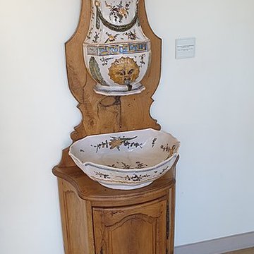 Musée des beaux-arts et darchéologie Joseph-Déchelette