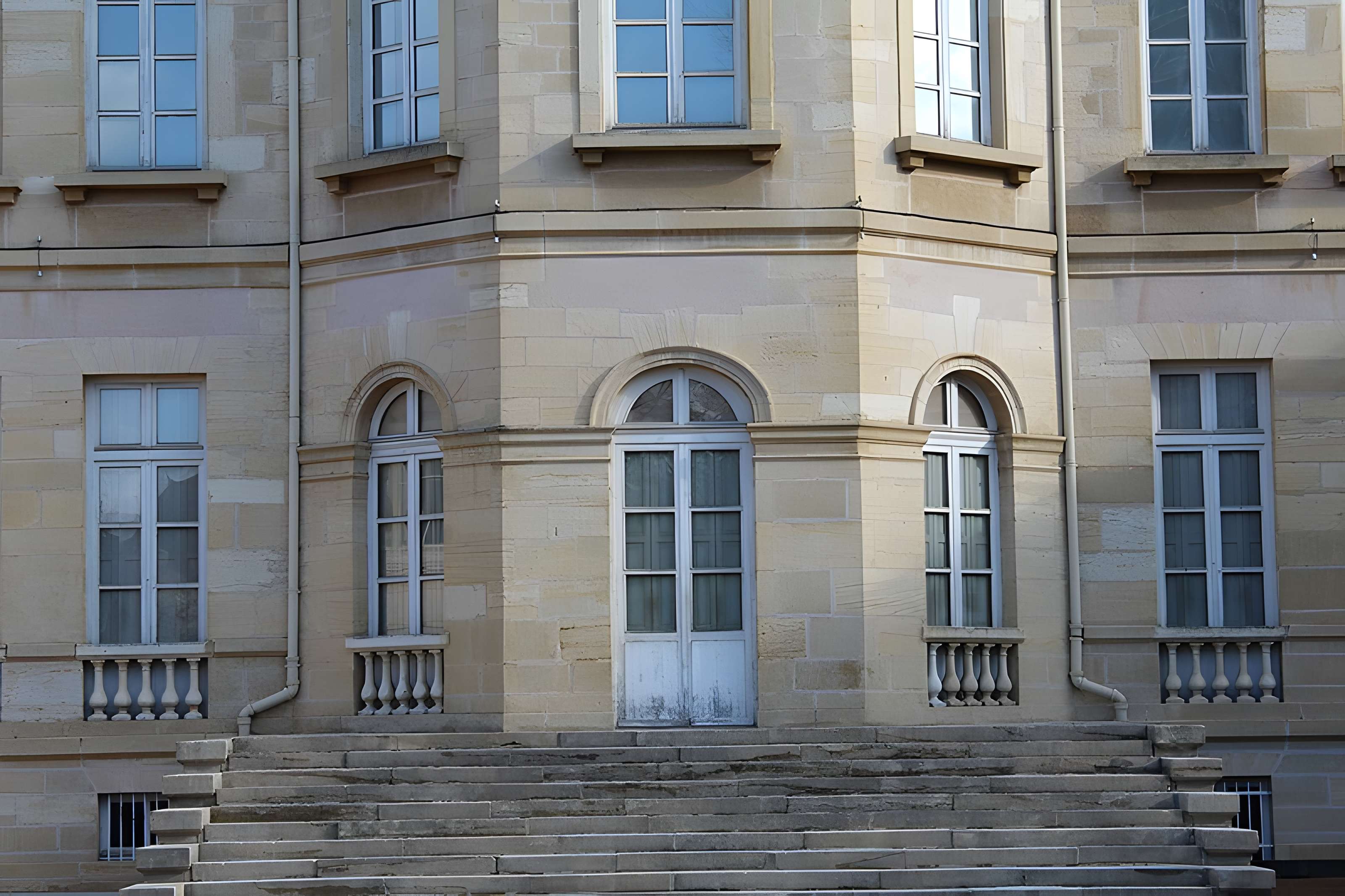 Musée des beaux-arts et d'archéologie Joseph-Déchelette