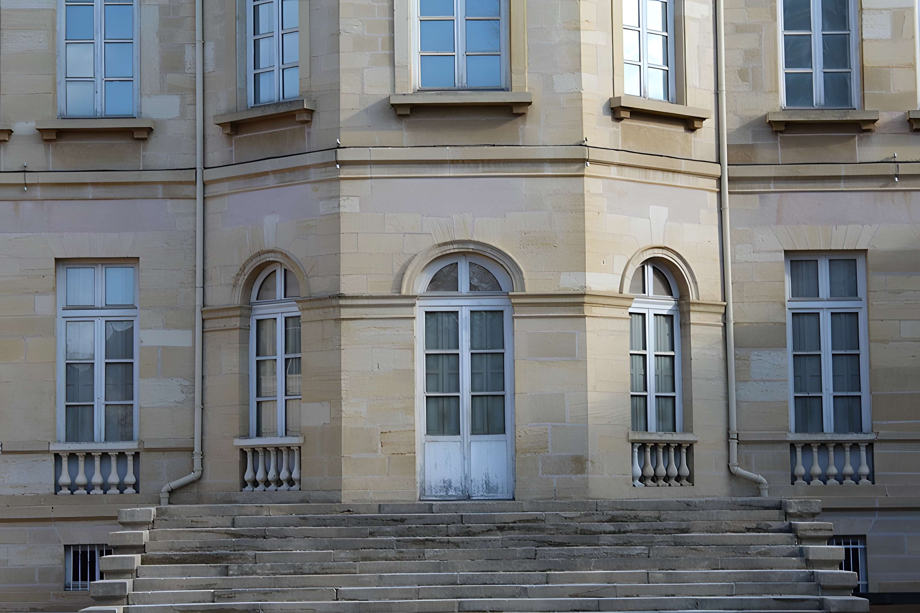 Musée des beaux-arts et d'archéologie Joseph-Déchelette