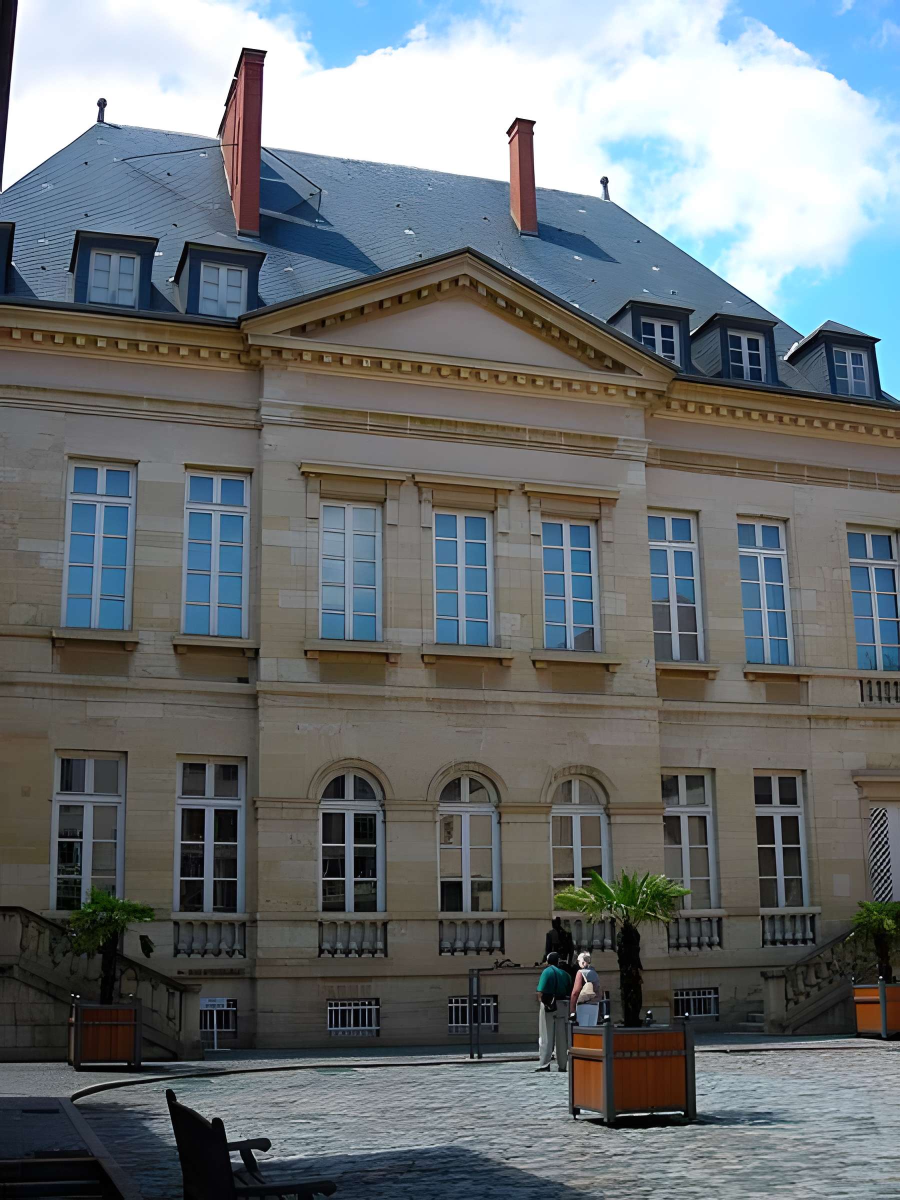 Musée des beaux-arts et d'archéologie Joseph-Déchelette