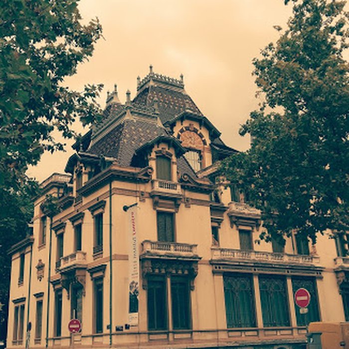 Photo de Maison dite Villa des Frères Lumière, actuellement Fondation nationale de la photographie