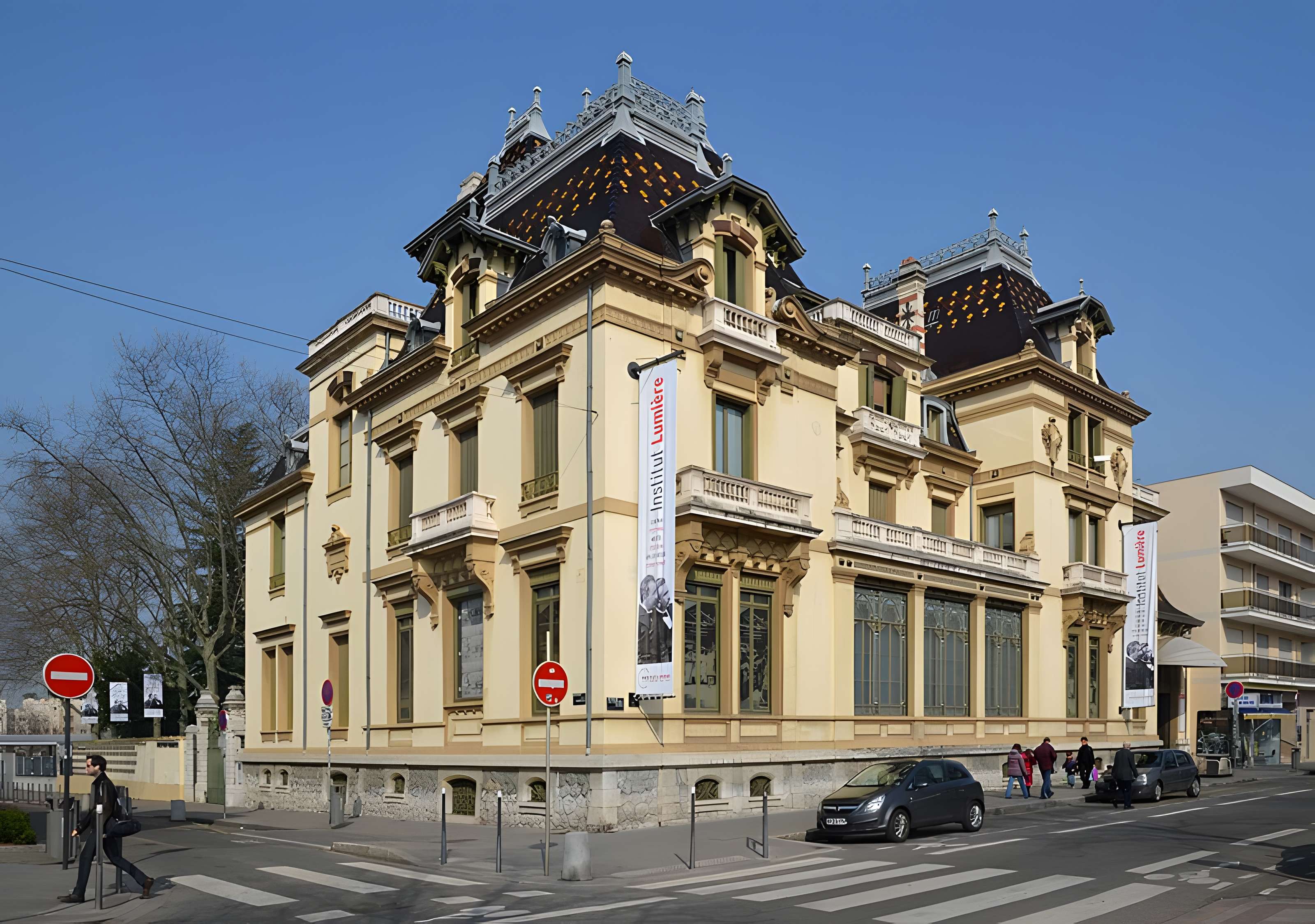 Maison dite Villa des Frères Lumière, actuellement Fondation nationale de la photographie