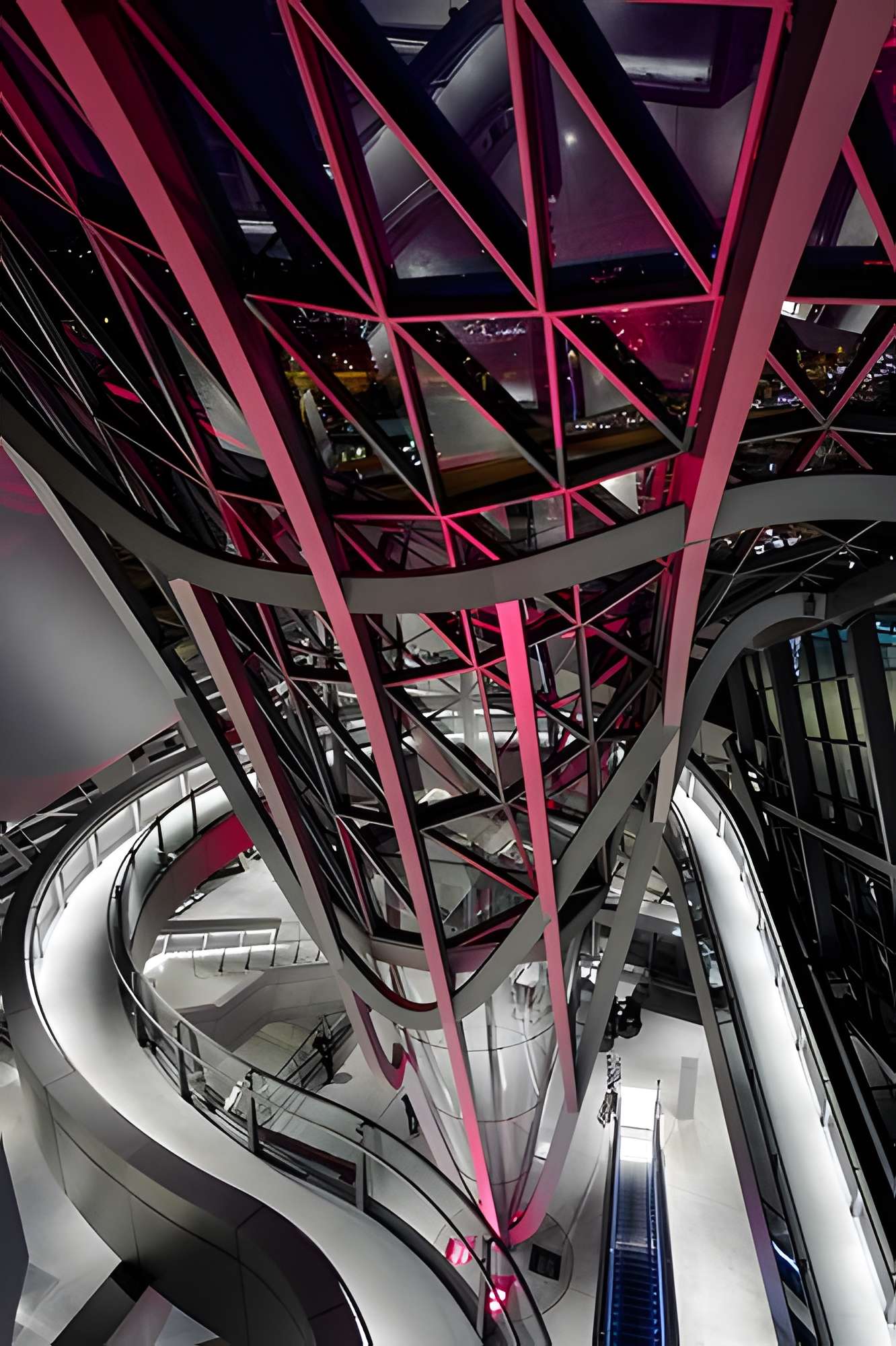 musee des confluences de lyon puits de gravite