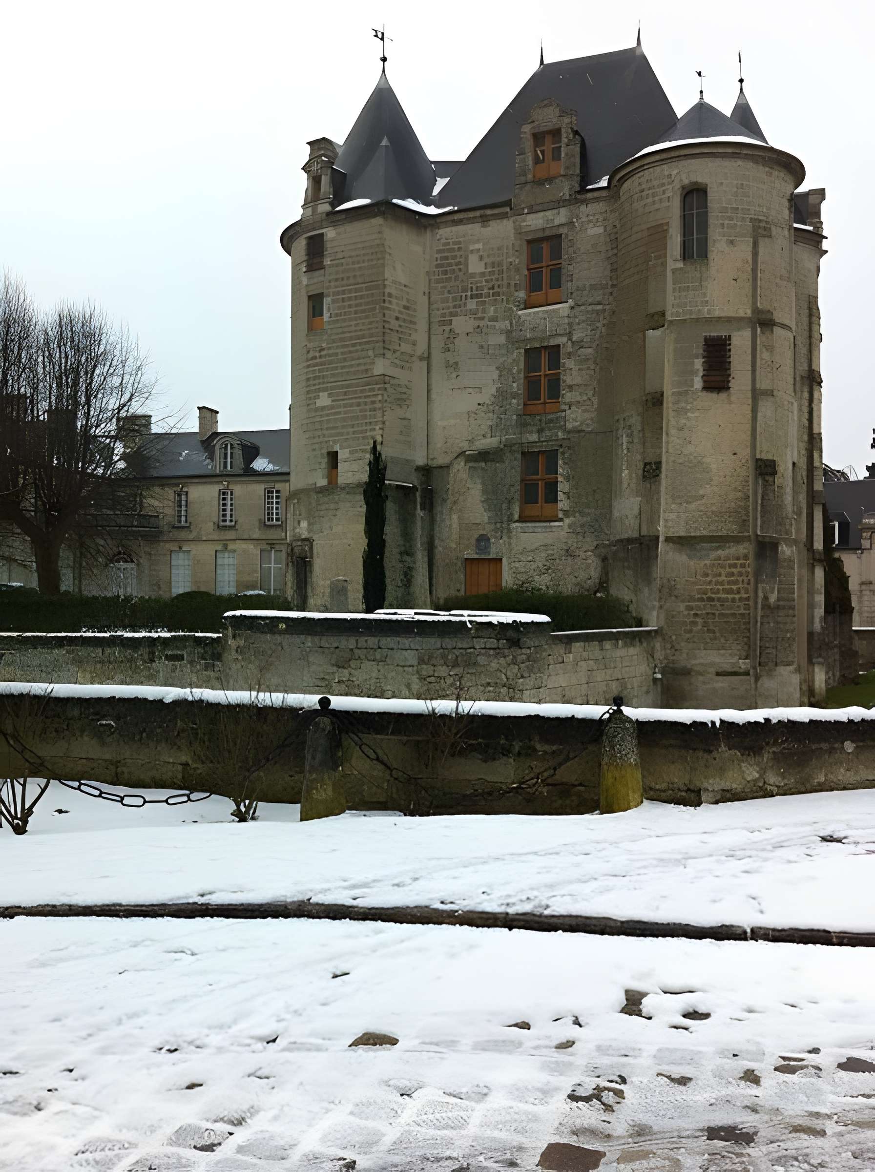 Chateau de Vic-sur-Aisne