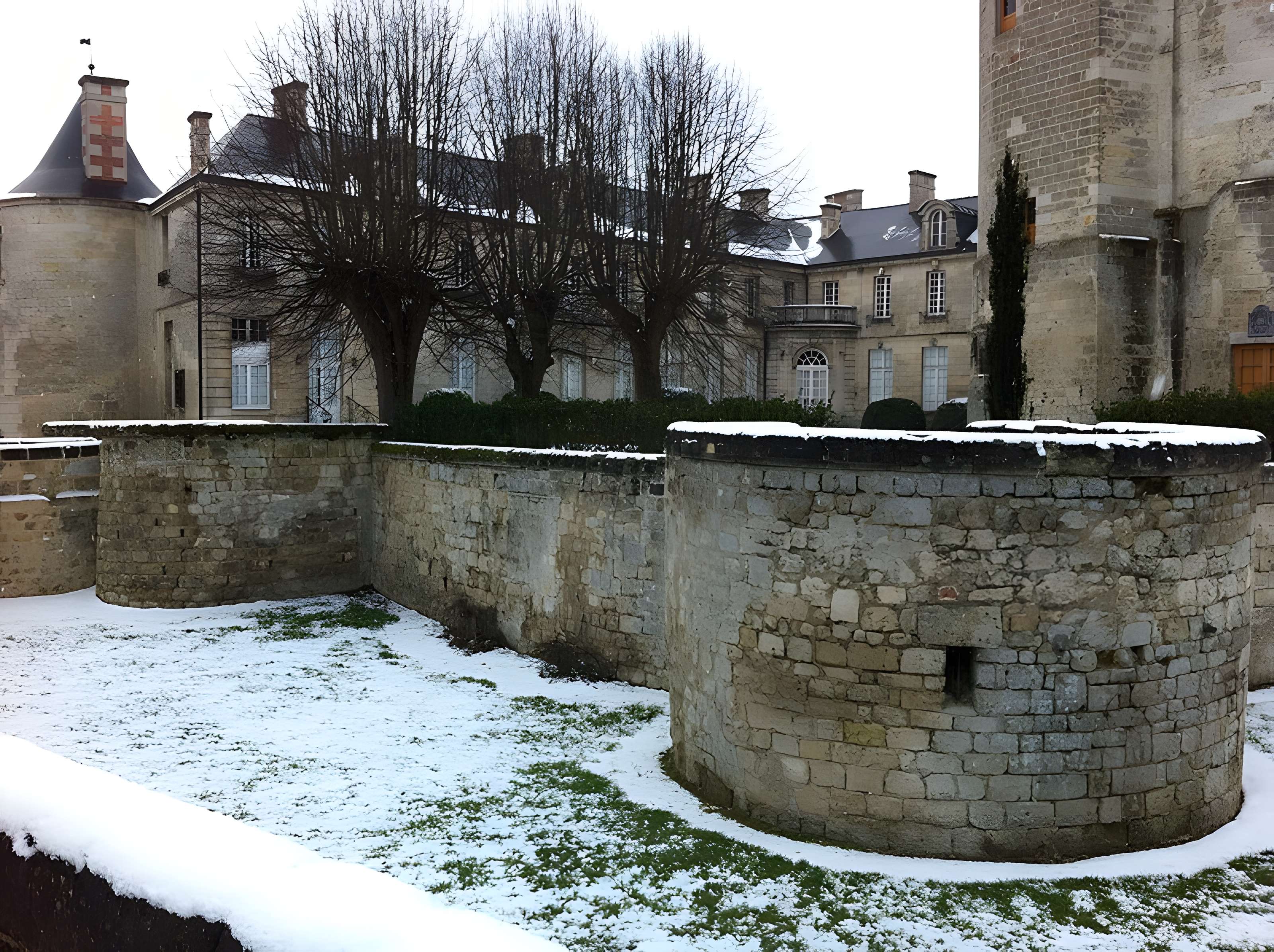 Chateau de Vic-sur-Aisne