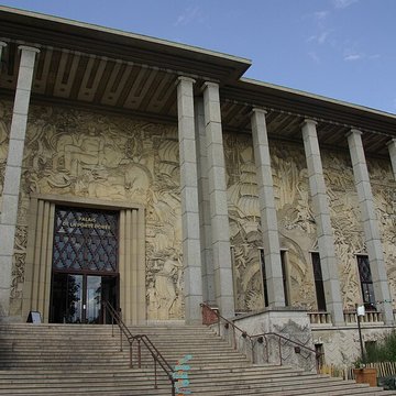 Ancien Musée National des Arts Africains et Océaniens, devenu Cité nationale de lhistoire de lImmigration