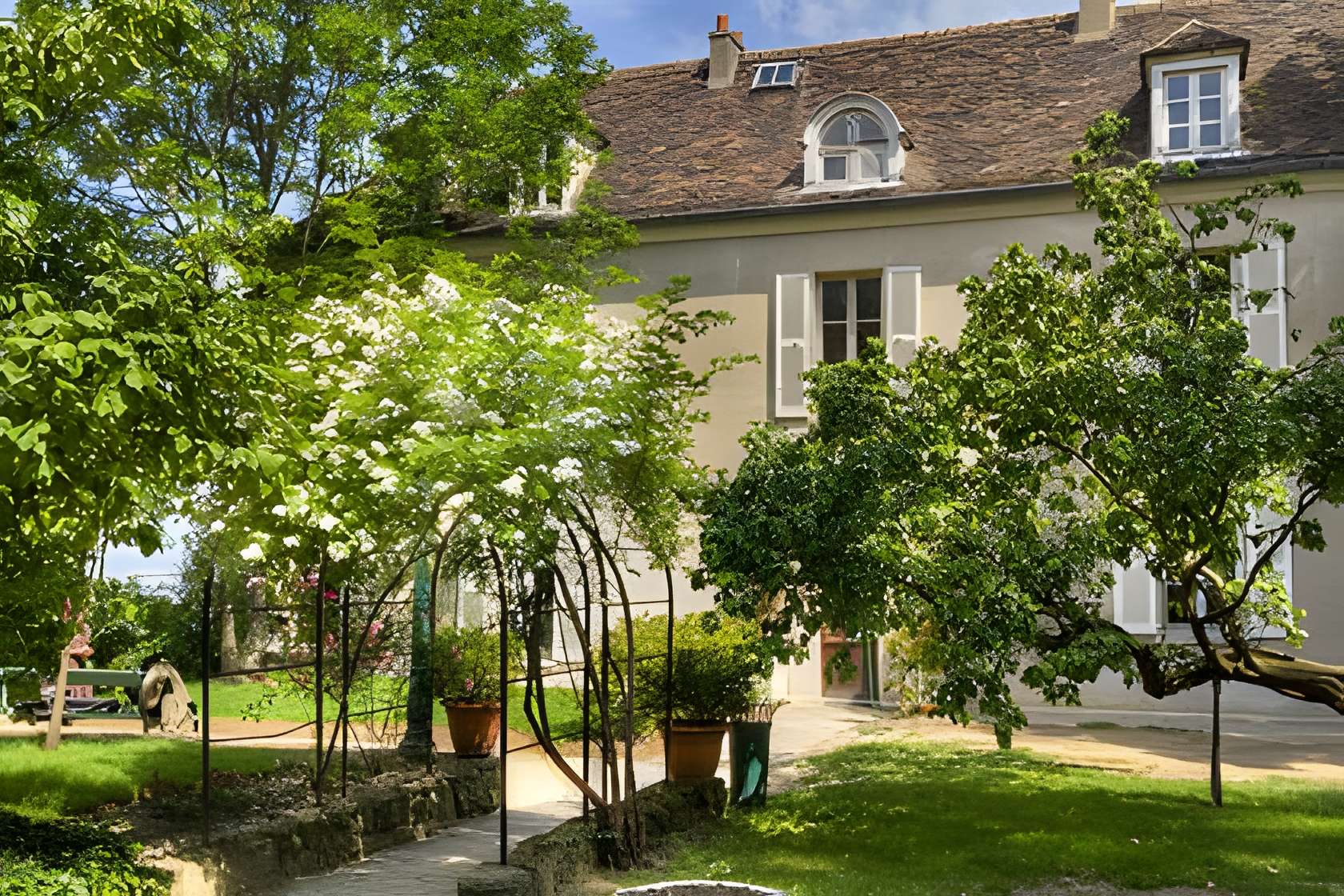 Musée de Montmartre . La maison du Bel Air du musée.