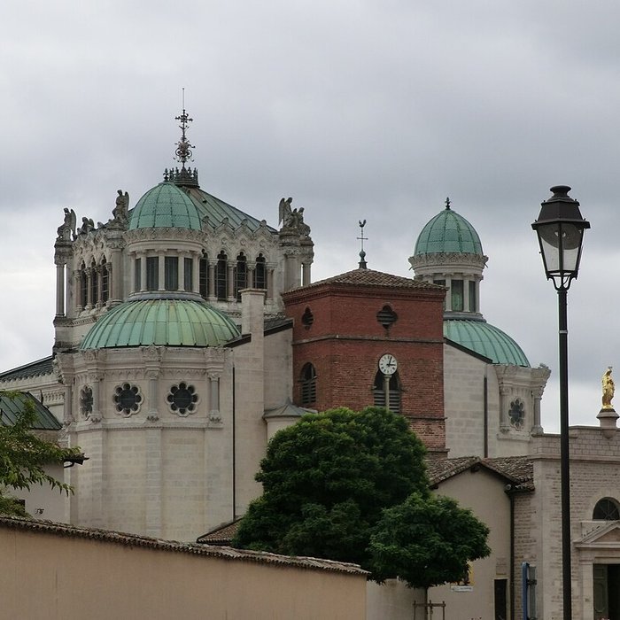 Photo de Eglise  et basilique