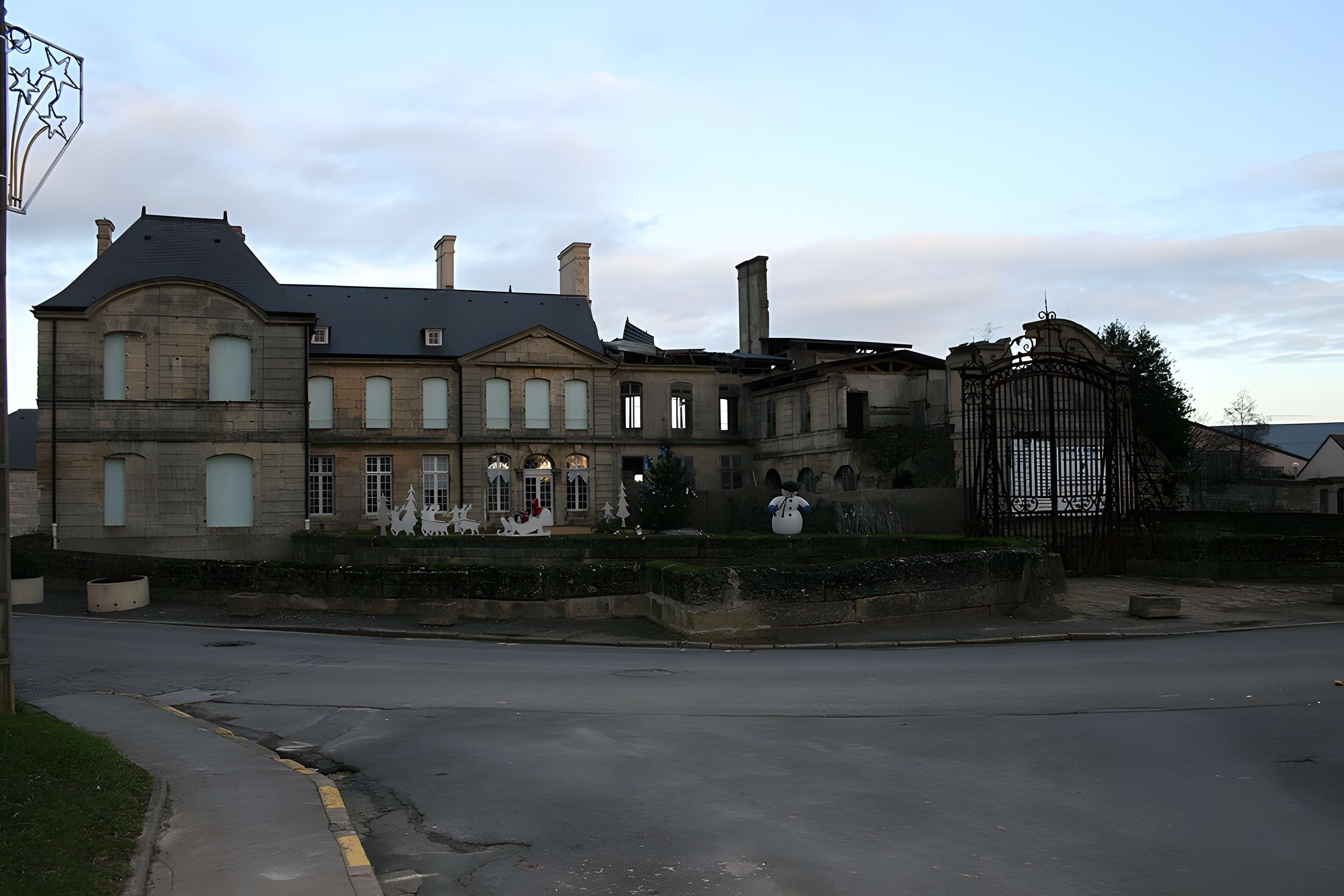 Château de Villers-sous-Saint-Leu