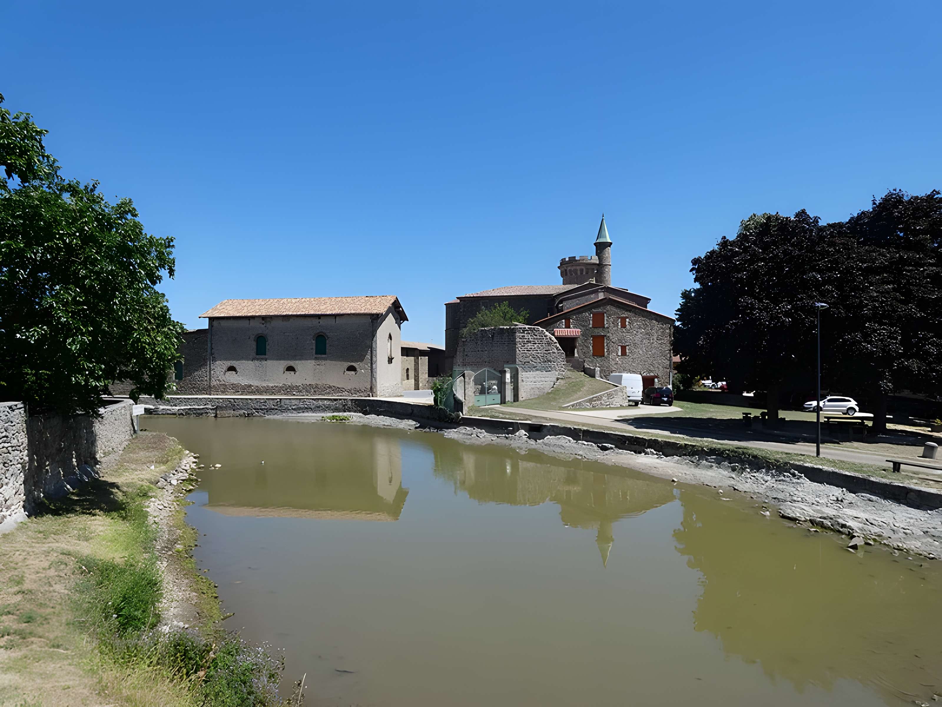 Château de Virieu à Pélussin
