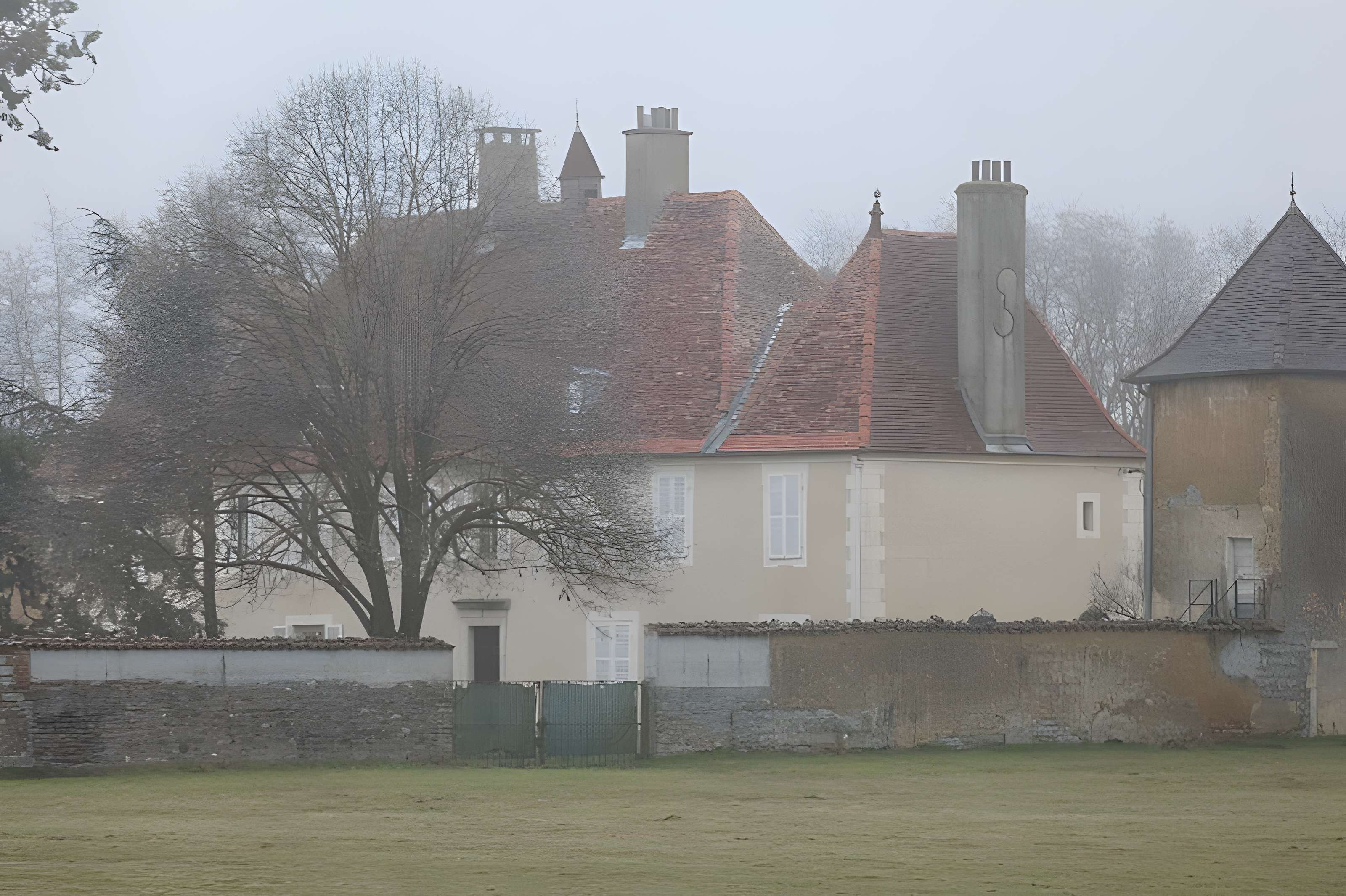 Château de Pennesuyt, dit aussi château de Loëze