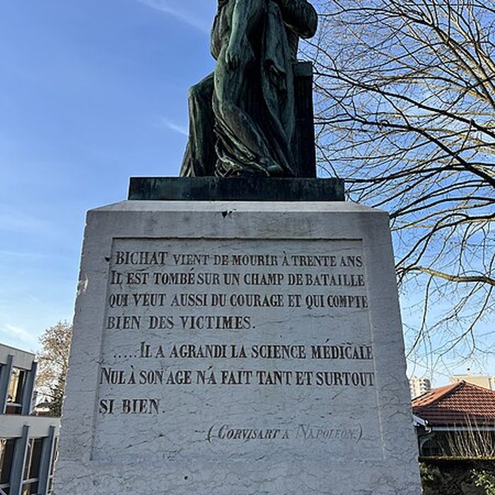 Photo de Statue de Bichat
