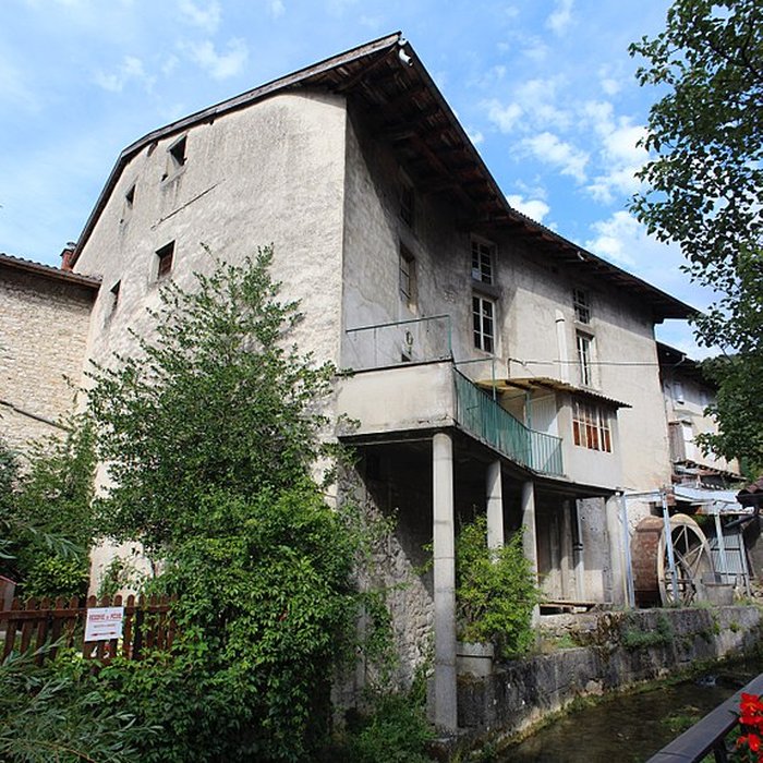 Photo de Moulin à farine situé sur le cours de la rivière dénommée La Suisse