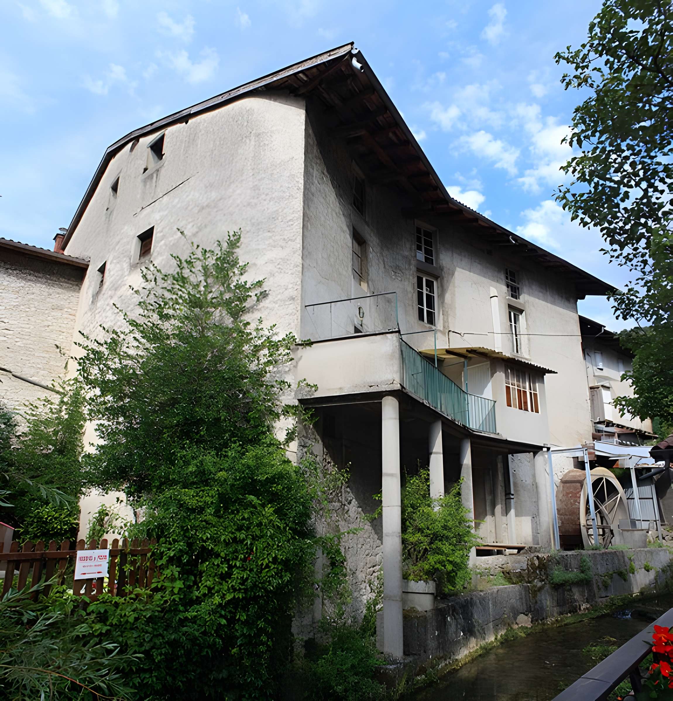 Moulin à farine situé sur le cours de la rivière dénommée La Suisse