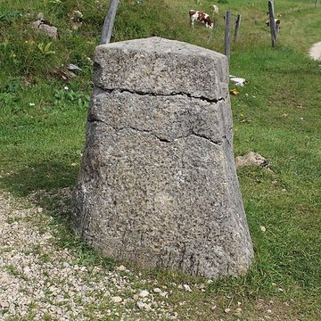 Borne frontière