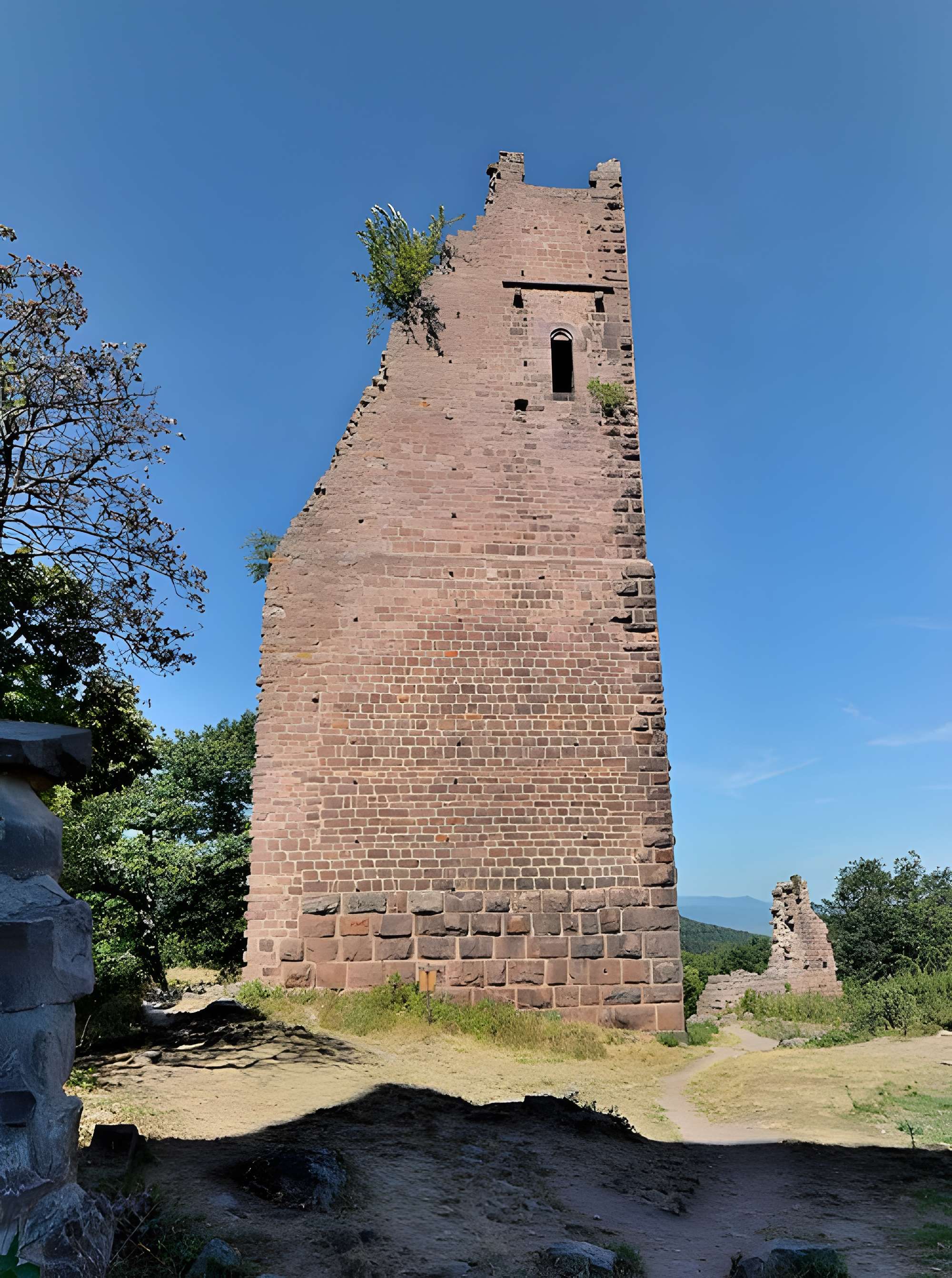 Ruines des châteaux de Weckmund et de Wahlenbourg
