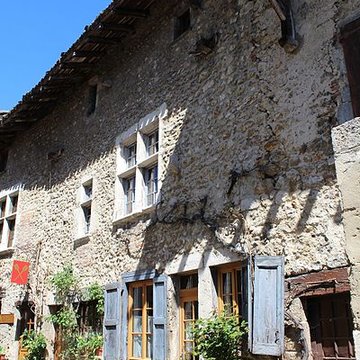 Maison Gerlier et remparts qui en dépendent