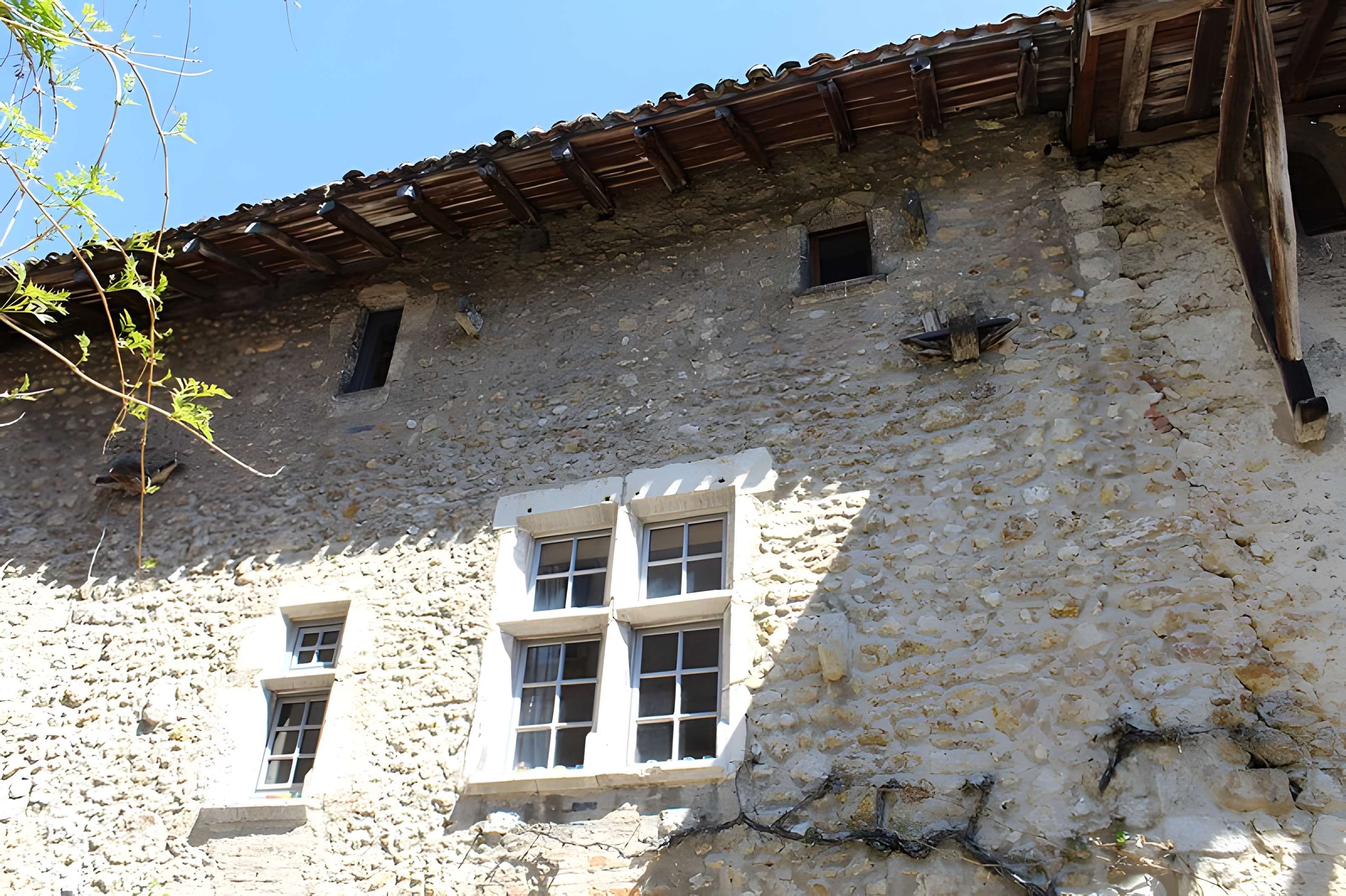 Maison Gerlier et remparts qui en dépendent