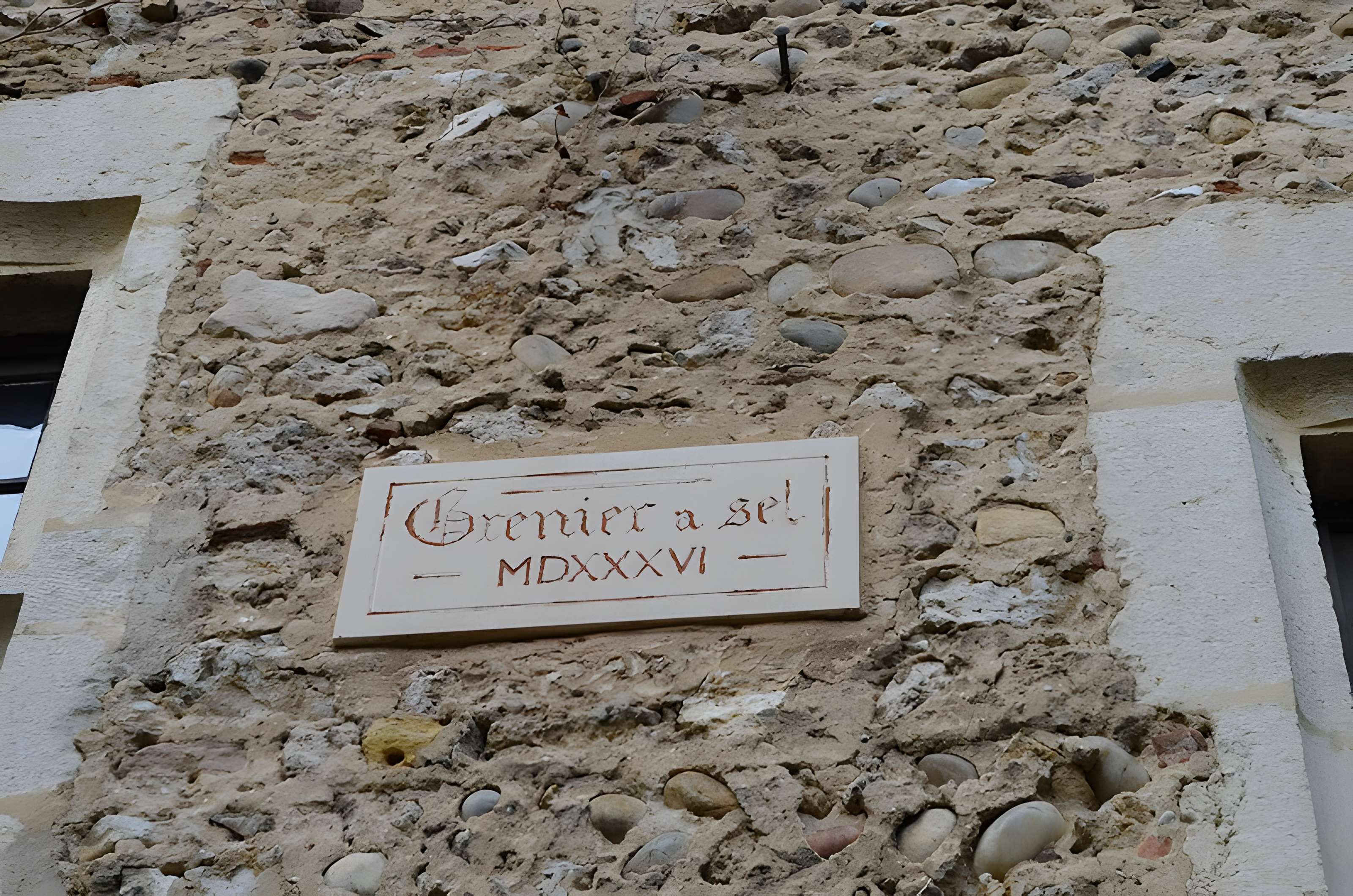 Maison Gerlier et remparts qui en dépendent