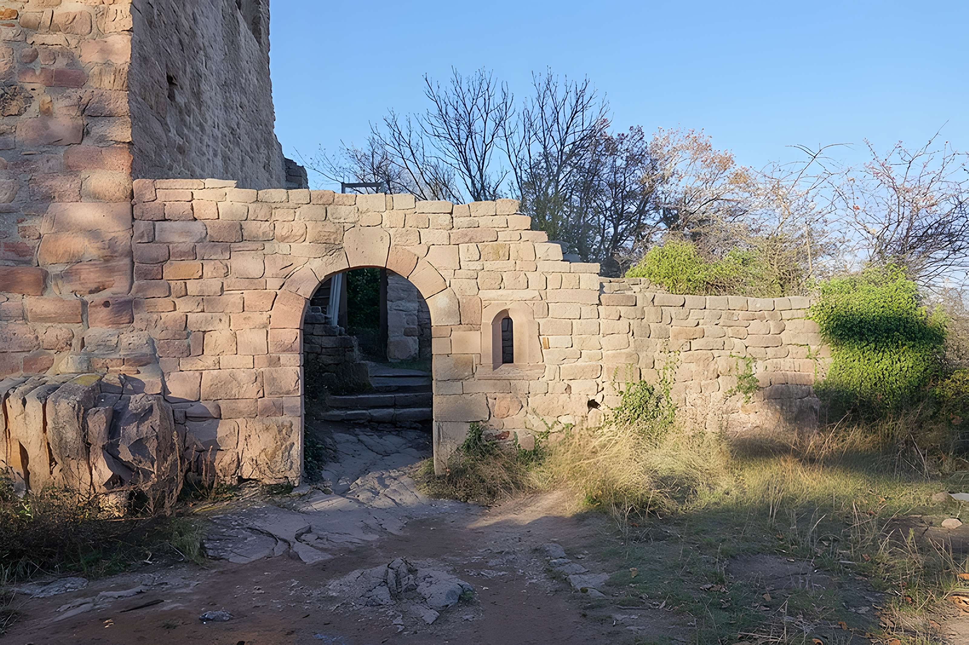 Ruines des châteaux de Weckmund et de Wahlenbourg