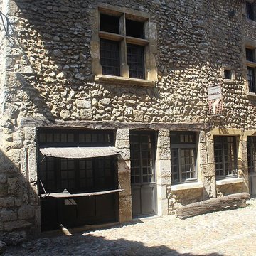 Maison Tary