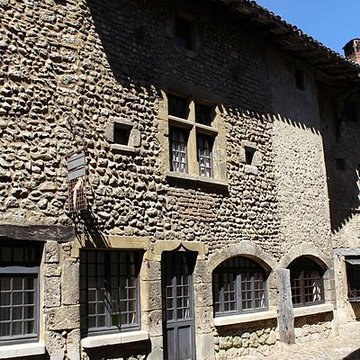 Maison Tary