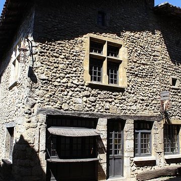 Maison Tary