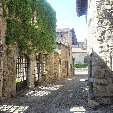 Maison Tary