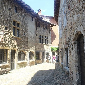 Maison Tary