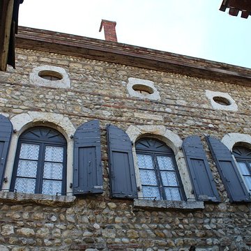 Rempart attenant à un immeuble